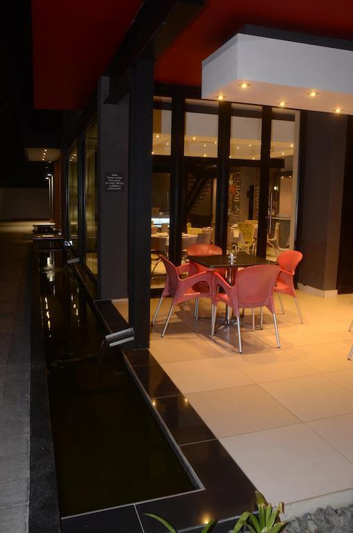 City Living Boutique Hotel Bloemfontein Bagian luar foto